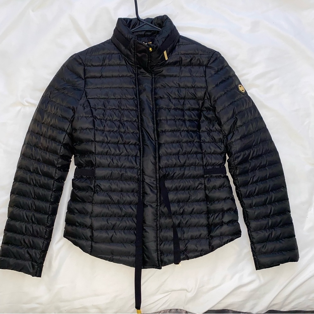 Michael Kors puffer jacket 🖤